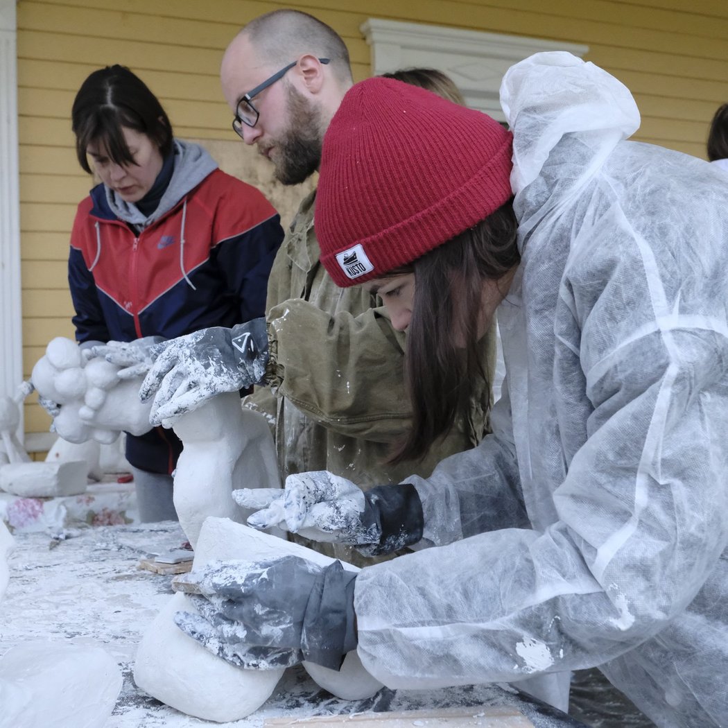 Fluid Forms: Exploring Plaster and Mixed Materials 1